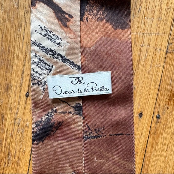 Oscar De La Renta Vintage 1970s Silk 3.5” Tie - Picture 3 of 4